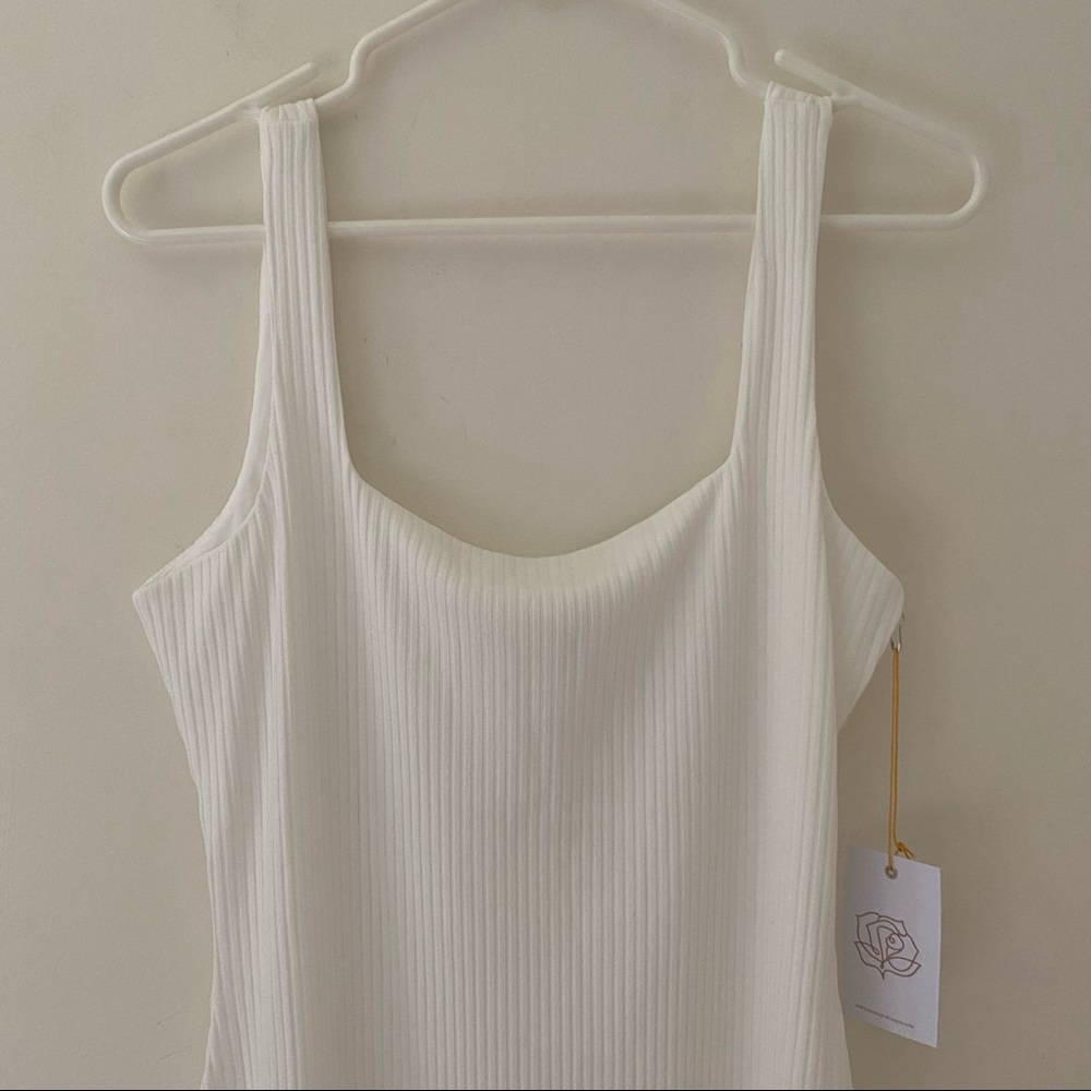 New | Backyard Roses | White Carrington Dress - Picture 7 of 8